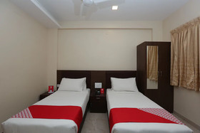 OYO 17356 Cute Orange Service Apartments