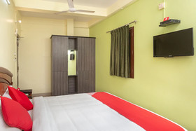 OYO 22408 Apple Tree Residency