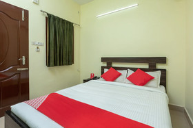 OYO 22408 Apple Tree Residency