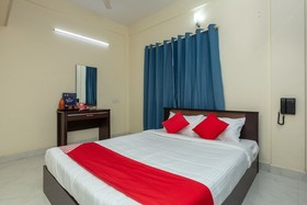 OYO 23081 Little Stay Service Apartments