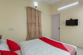 OYO 23081 Little Stay Service Apartments