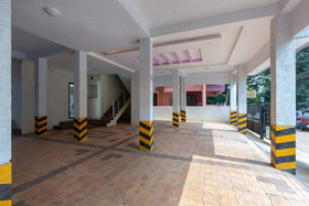 OYO 23081 Little Stay Service Apartments