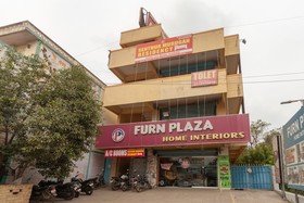 OYO 24898 Senthur Murugan Residency