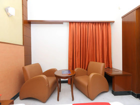 OYO Flagship 15645 Chennai Deluxe