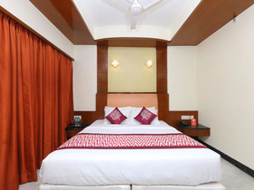 OYO Flagship 15645 Chennai Deluxe