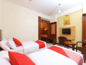 OYO Flagship 15645 Chennai Deluxe