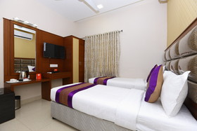 OYO Flagship 486 Nungambakkam-Greams road-Apollo Hospital