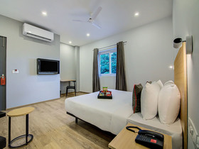 OYO Townhouse 043 Anna Nagar