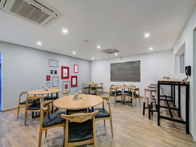 OYO Townhouse 043 Anna Nagar