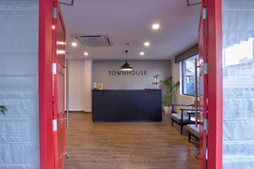 OYO Townhouse 87 Spartan Nagar