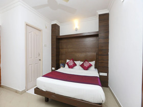 Peach Tree by OYO Rooms