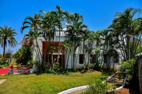 Peakland Hotels and Resorts
