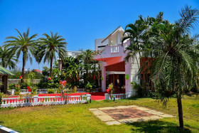 Peakland Hotels and Resorts