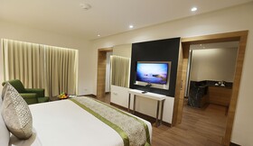Pharos Hotel
