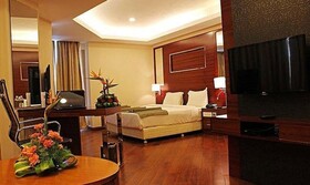 Prime Le Palace by Fabhotel