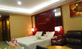Prime Le Palace by Fabhotel