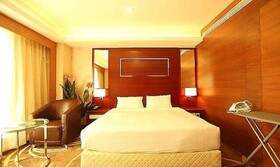 Prime Le Palace by Fabhotel