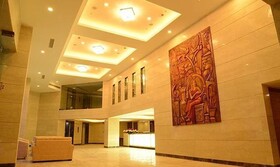 Prime Le Palace by Fabhotel