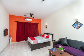 Purple Lake View by OYO Rooms