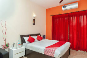 Purple Lake View by OYO Rooms