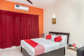 Purple Lake View by OYO Rooms
