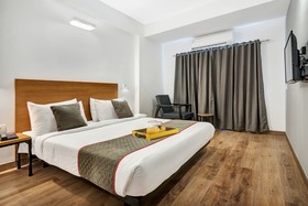 Queensway Park by OYO Rooms