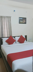 R Hotel Manapakkam