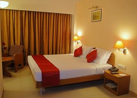 Super Townhouse Koyambedu