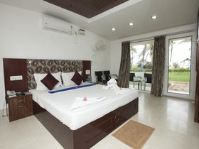 Shelter Beach Resort
