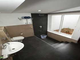 Shelter Beach Resort