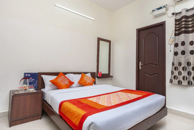 Skye Service Apartments By OYO Rooms