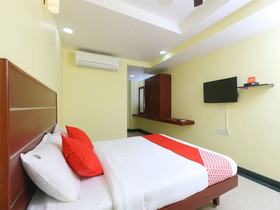 Sri Sai Nivas Inn