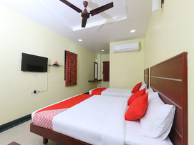Sri Sai Nivas Inn