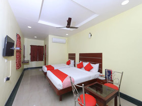 Sri Sai Nivas Inn