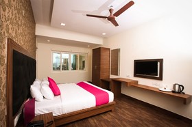 Star Holiday Inn by Nexstay