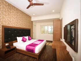 Star Holiday Inn by Nexstay