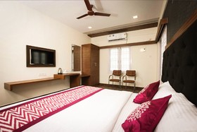 Star Holiday Inn by Nexstay