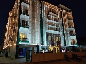 Star Holiday Inn by Nexstay