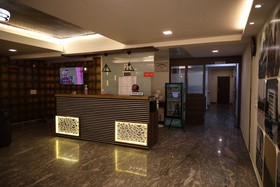 Star Holiday Inn by Nexstay