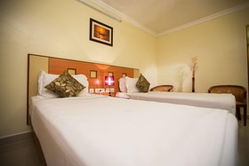 TazKamar Inn