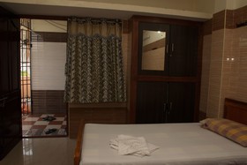 Ulo Raj Residency
