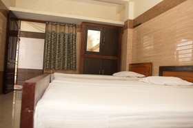 Ulo Raj Residency