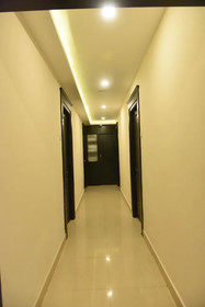 White Park Business Class Hotel