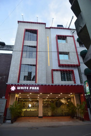 White Park Business Class Hotel