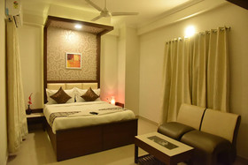 White Park Business Class Hotel