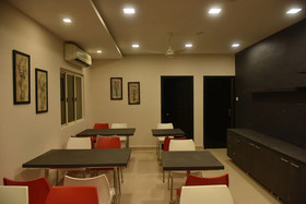 White Park Business Class Hotel
