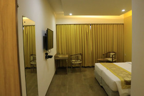 Cosmopolitan Hotel