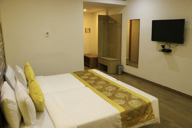 Cosmopolitan Hotel