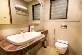 Hotel Grand Sabarees