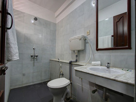 Hotel M.R.International